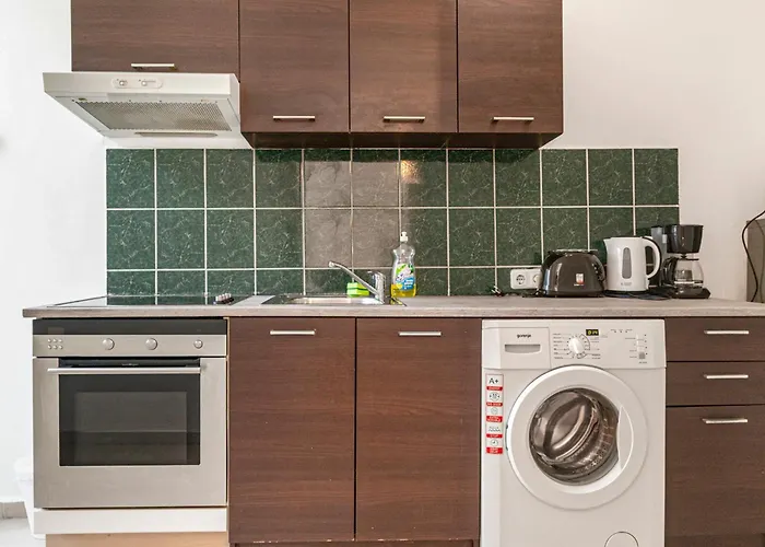 Modern 1bedroom Location *